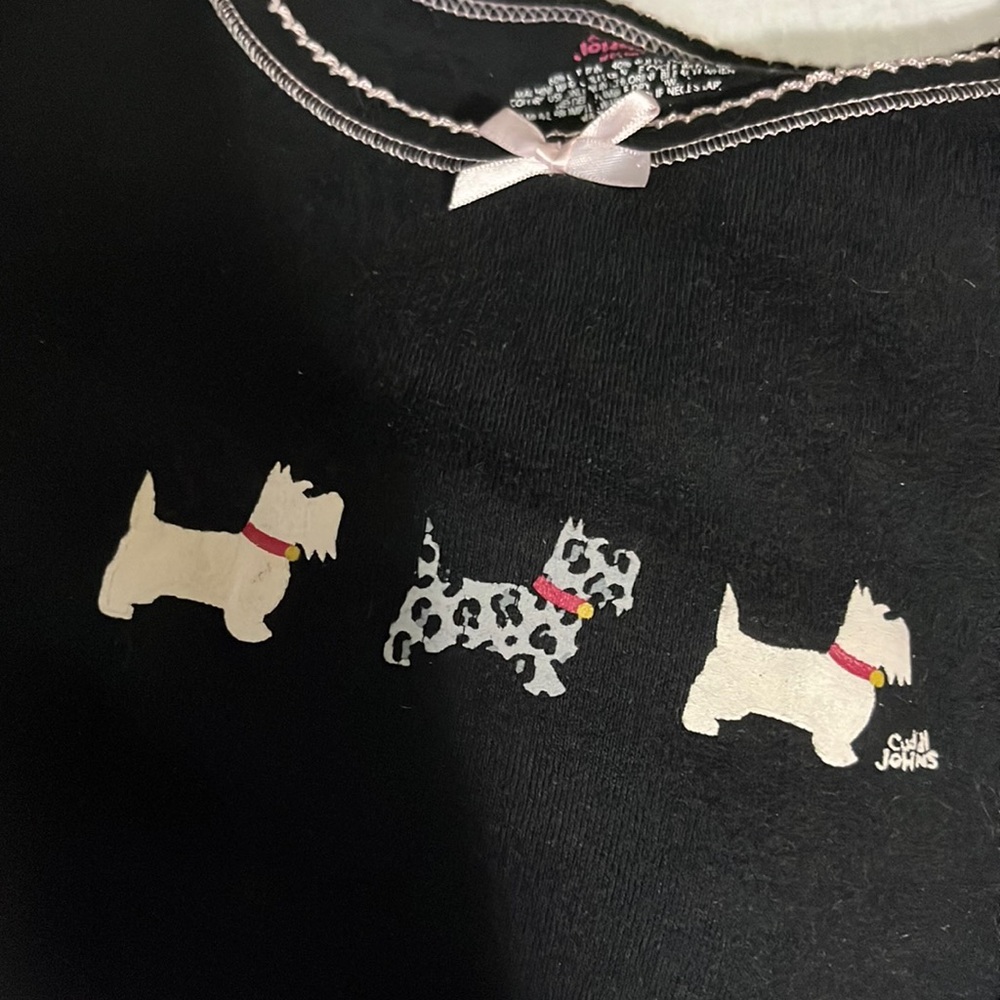 Cute dog long sleeve with baby pink hem size fits a size medium